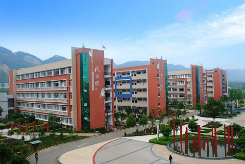 校園環(huán)境